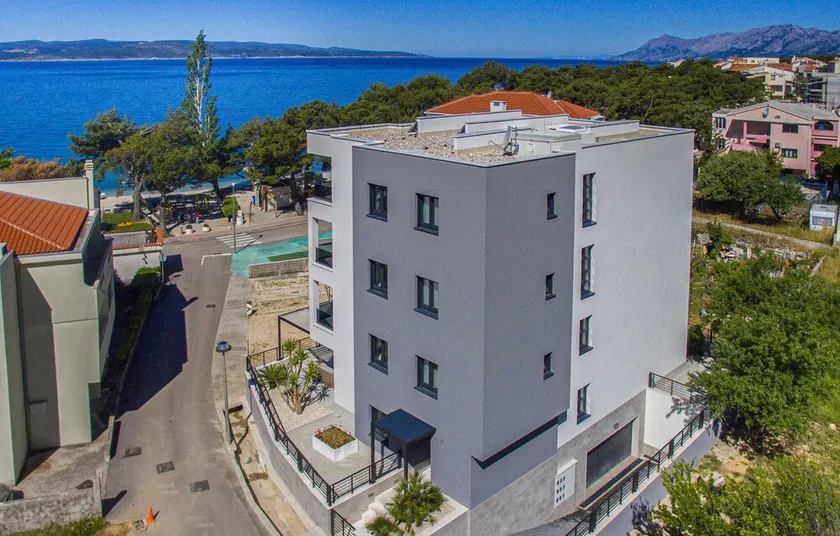 Stunning Apartment in Promajna With Wifi and 2 Bedrooms - Image 1