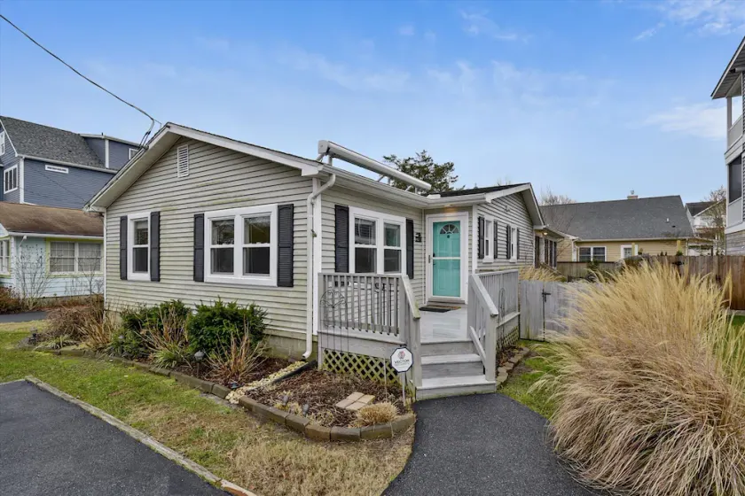 37458 1st Street by Long & Foster - Image 1