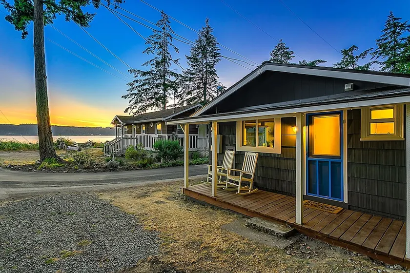 Beach And Blvd  Close To Sundin Beach 2 Bedroom Cabin - Image 1