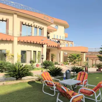 Royal Emirates Residence - Image 1