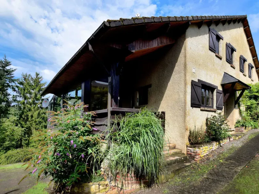 Holiday Home in Nonceveux With Swimming Pool - Image 1