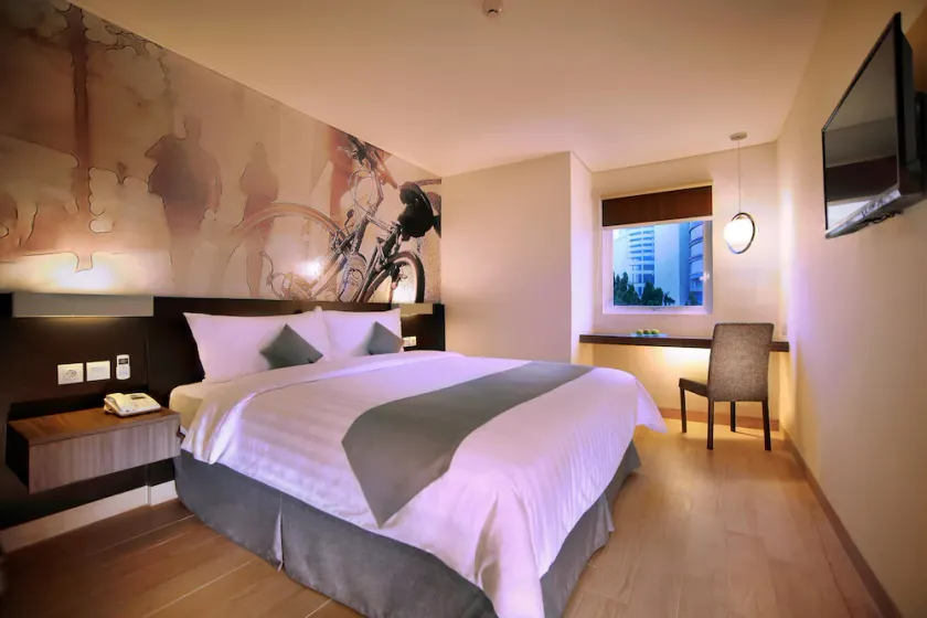 Hotel NEO Mangga Dua Square Jakarta - Image 1
