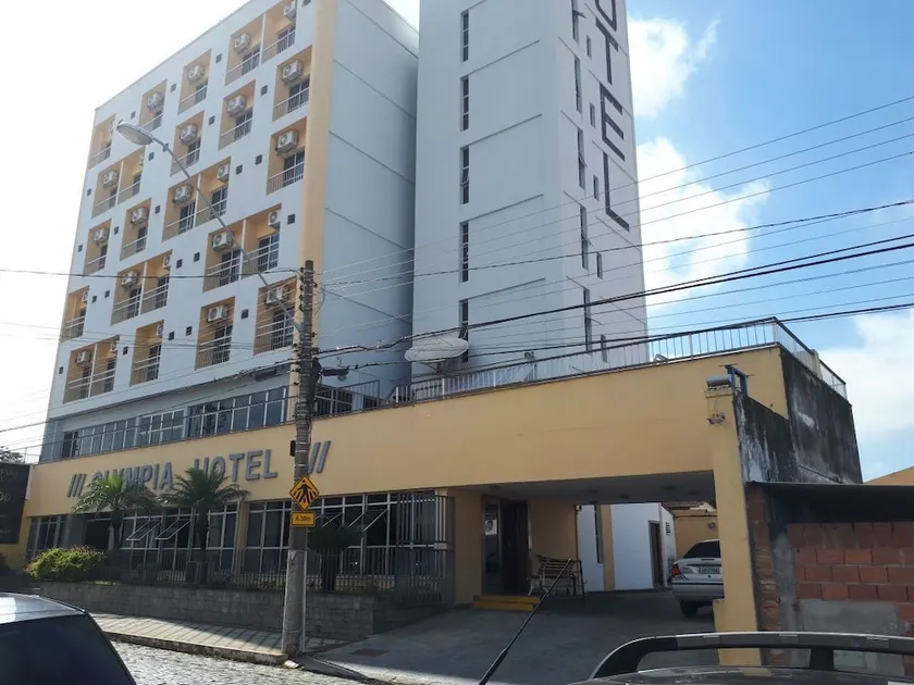 Olympia Hotel - Image 1