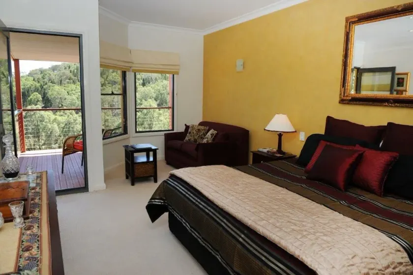 Wombadah Luxury Accommodation - Image 1