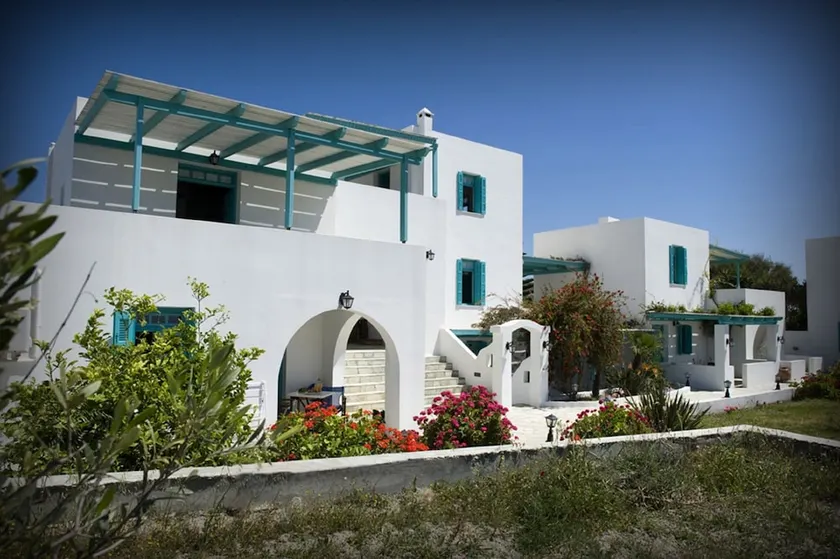 Glarakia Studios - Image 1