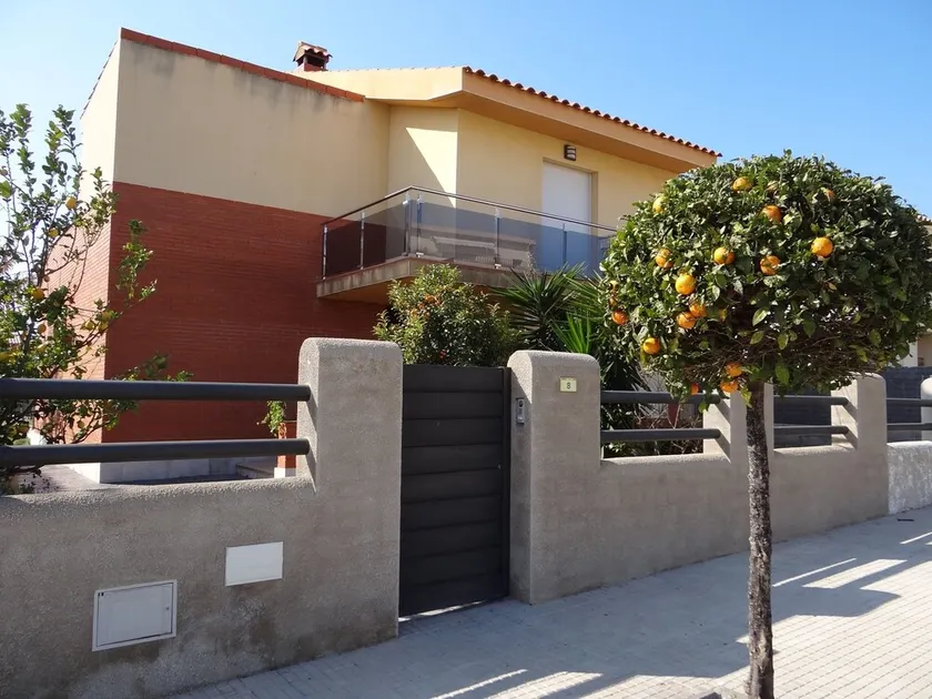House With 4 Bedrooms in L'ampolla, With Wonderful Mountain View, Encl - Image 1