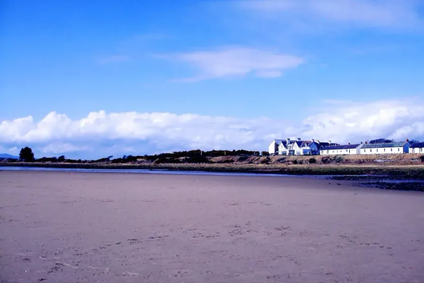 Shore Cottage Powfoot Dumfries - Image 1
