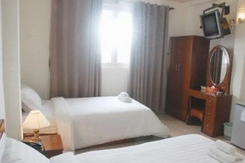 Vinh Huy Hotel - Image 1