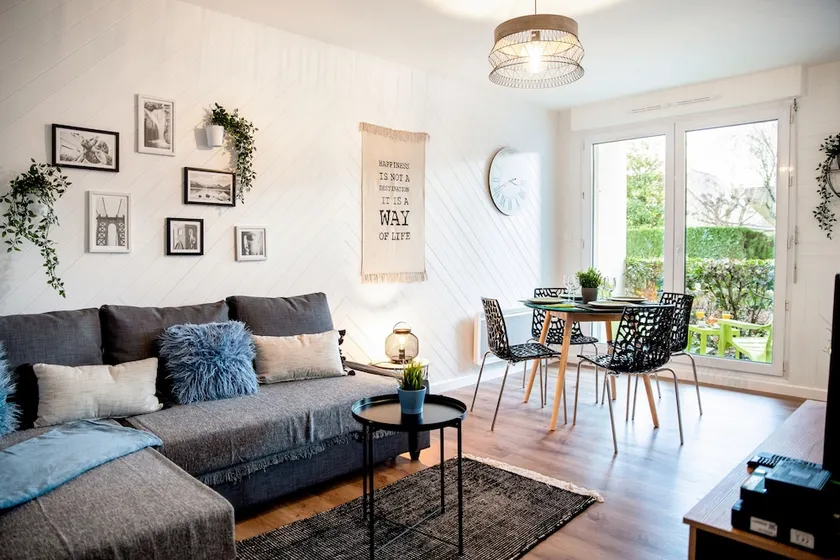Chic & Cosy Appartement avec Terrasse, Parking Privatif - Image 1