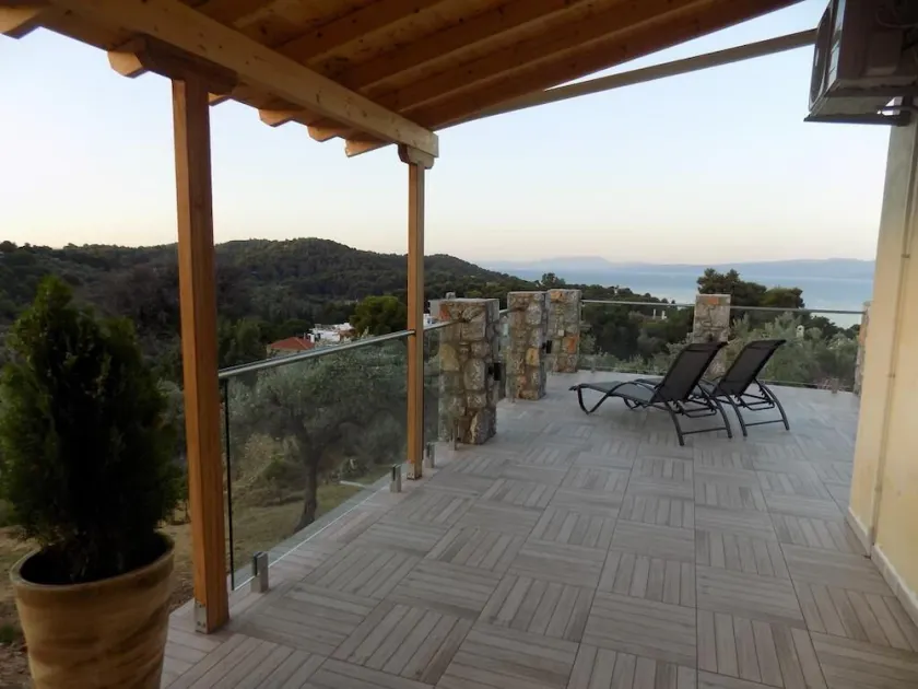 Kolios Hillside Villa - Image 1