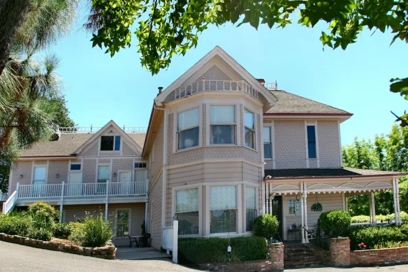 Power's Mansion - Image 1
