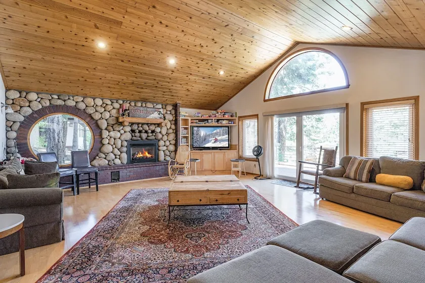11640 St Bernard Dr - 6 Br Home - Image 1