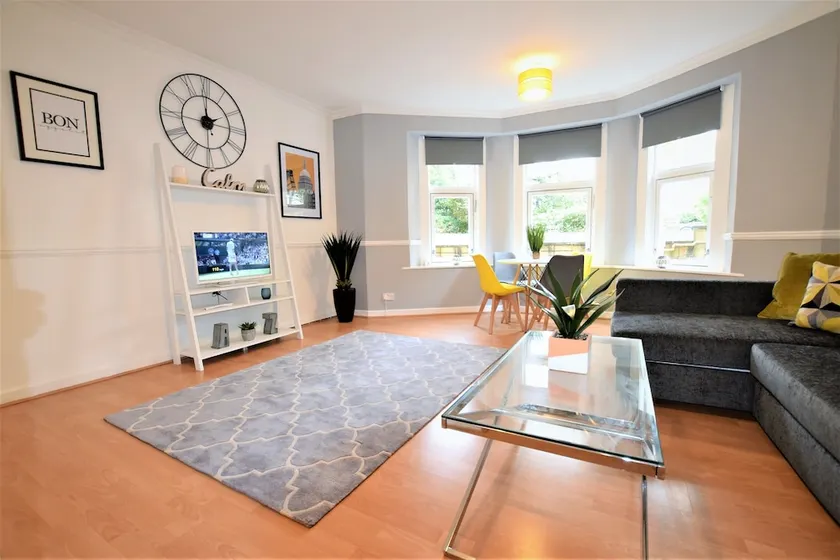 The Pembroke Your Apartment - Image 1