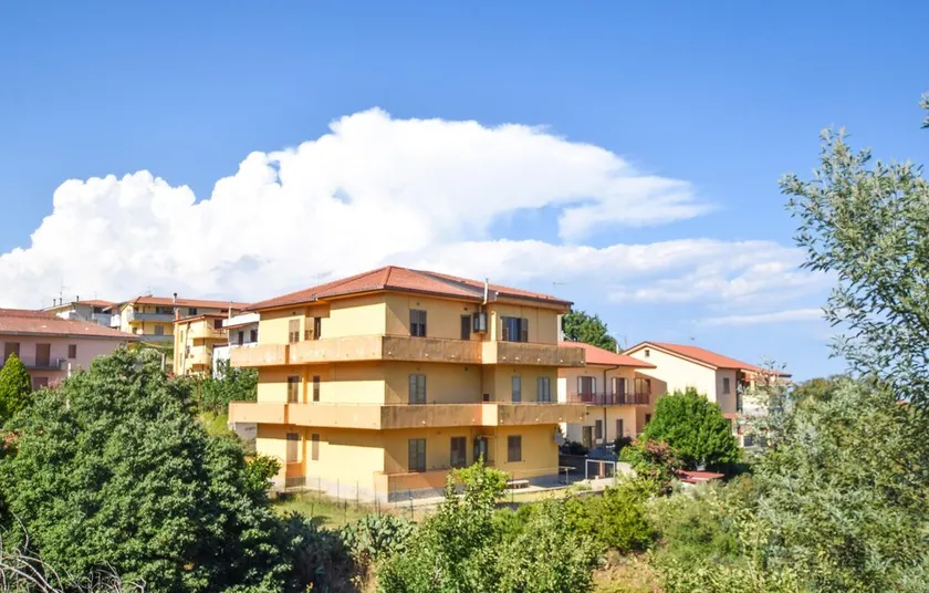 Amazing Apartment in Montauro With 4 Bedrooms - Image 1