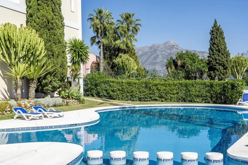 LT- Cozy 2 bedroom apartment in La Quinta - Image 1
