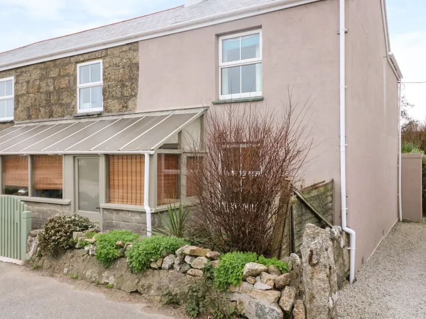 Smithy Cottage - Image 1