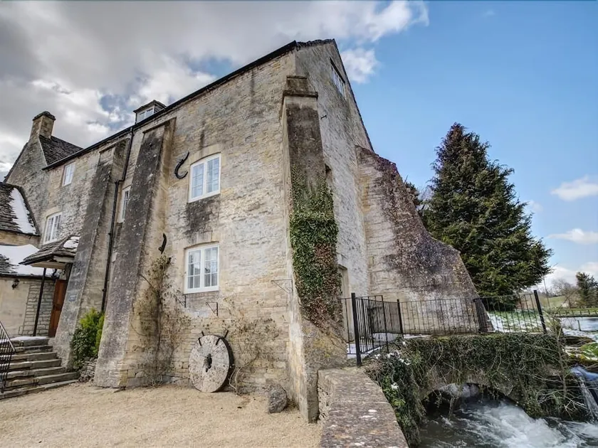 Arlington Mill - Image 1