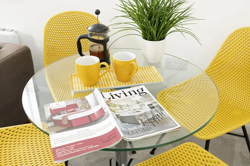 2 Bedroom Town Centre Apartment - Image 1