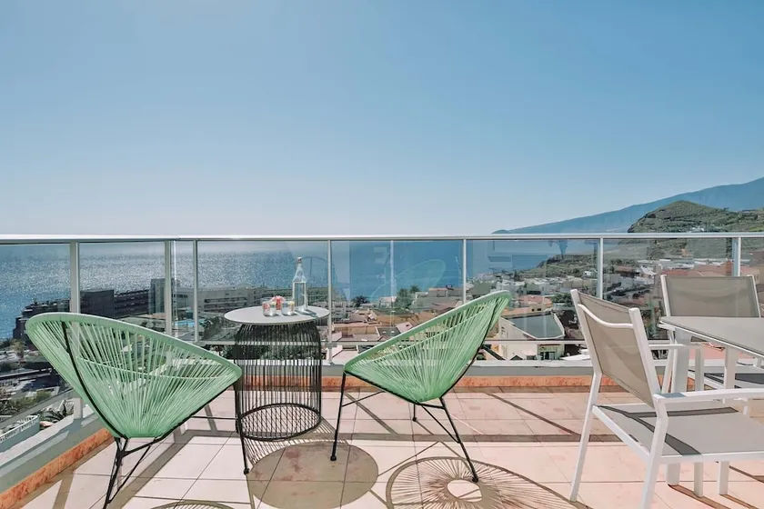 Modern & Chic Loft, Terrace, Parking - Image 1
