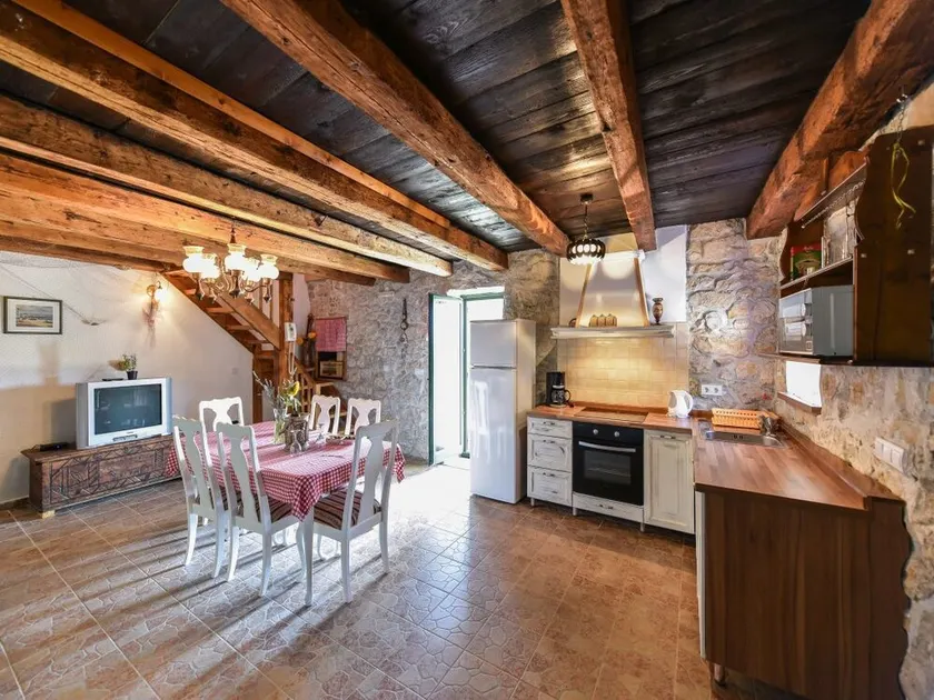 House Orhideja - Image 1