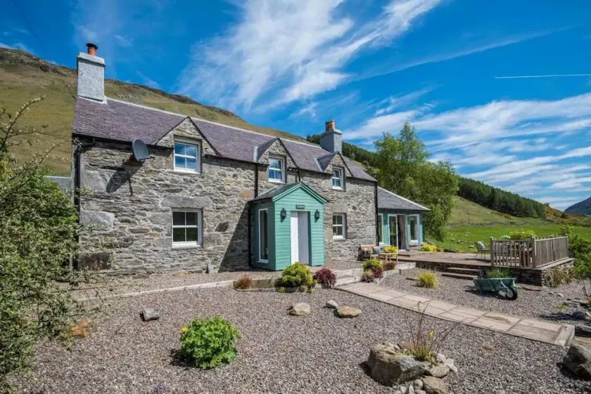 Craigeanie Farmhouse - Image 1