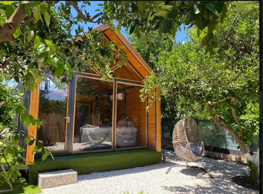 Fabulous Bungalow With Jacuzzi in Konyaalti - Image 1