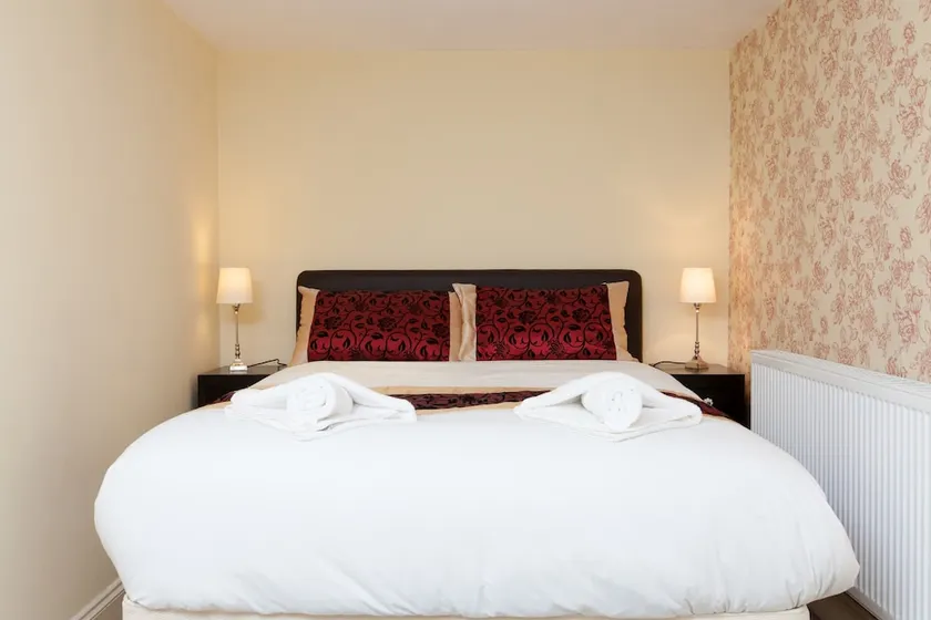 2 Bedroom Home In Great Location In Edinburgh - Image 1