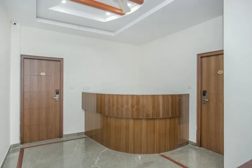 OYO Hotel Kozy Rooms - Image 1