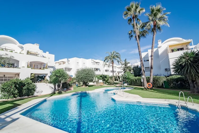 PP- Fantastic 2 bedroom apt with roof top terrace - Image 1