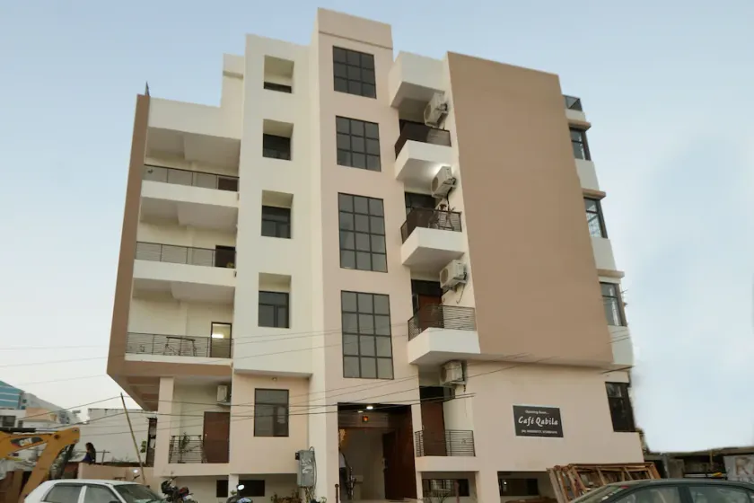 Hotel Pink View By OYO Rooms - Image 1