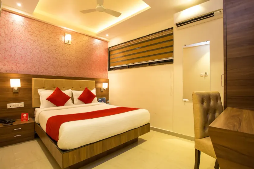 OYO 7154 Hotel Highland Residency - Image 1
