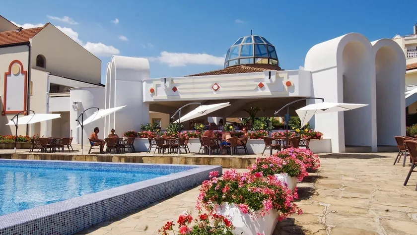 Duni Royal Pelikan Hotel All Inclusive - Image 1