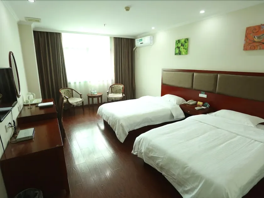 GreenTree Inn Zhajiang Shaoxing Zhuji Railway Station Wangyun West Road Business Hotel - Image 1