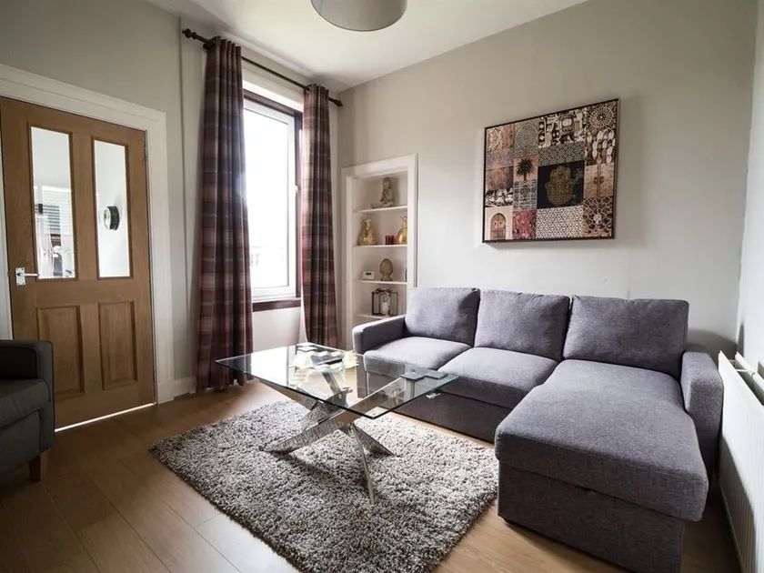 Callender Apartments - Image 1