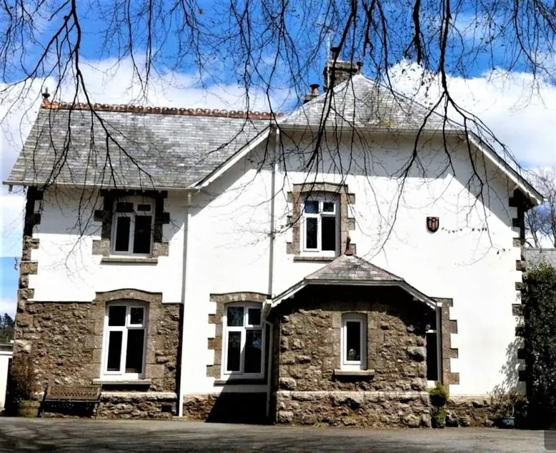 Dartfordleigh B&B - Image 1