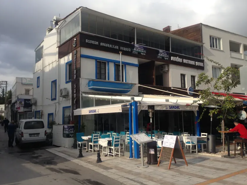 Marina Boutique Hotel - Image 1