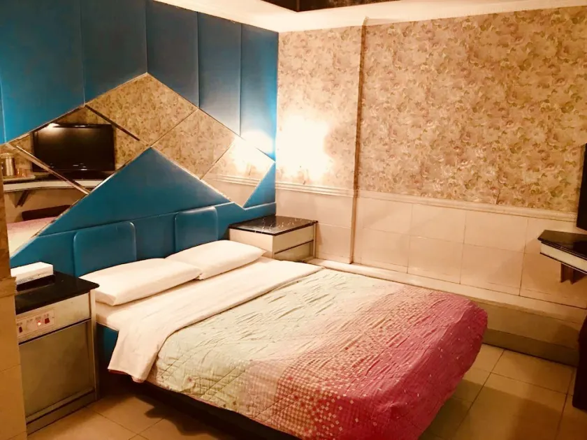 New Style Guest House - Image 1