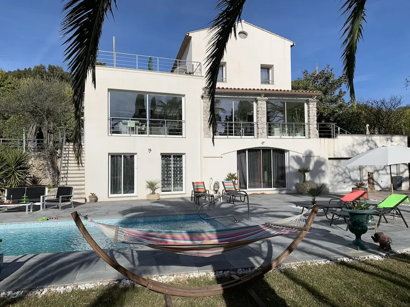 Luxueuse et Confortable Villa sur Mer - Image 1