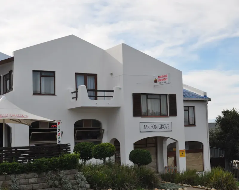 Backpacker Apartments - Image 1