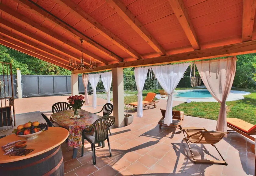 Pool House Ancka - Image 1