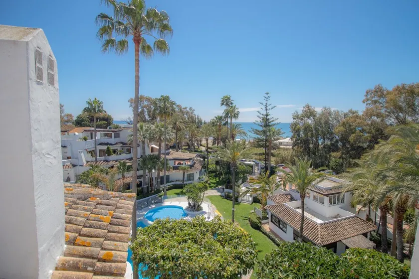 C63 - Sea View Peaceful Marbella Beach - Image 1