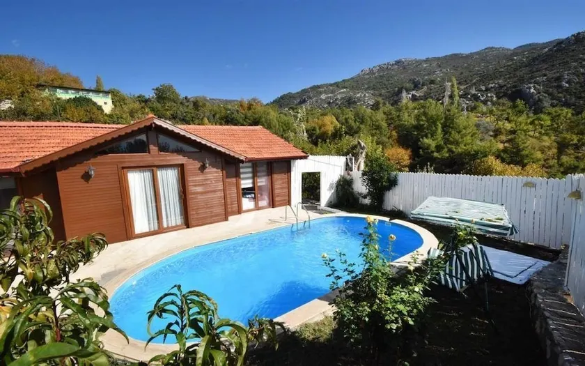 Villa Honey - Image 1