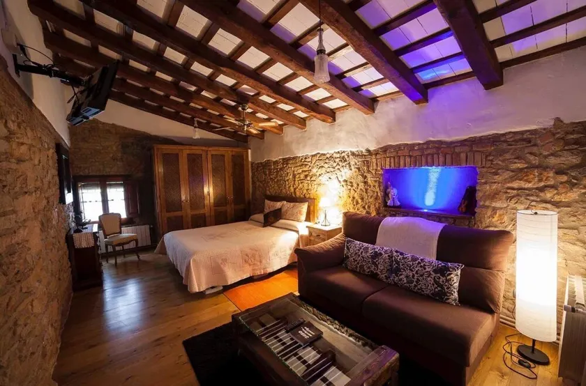 Hotel Mas Rabiol - Image 1