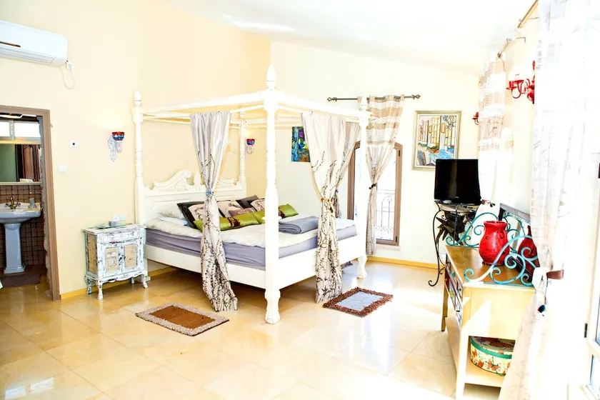Beit Yosef Guest House Zimmers Safed - Image 1
