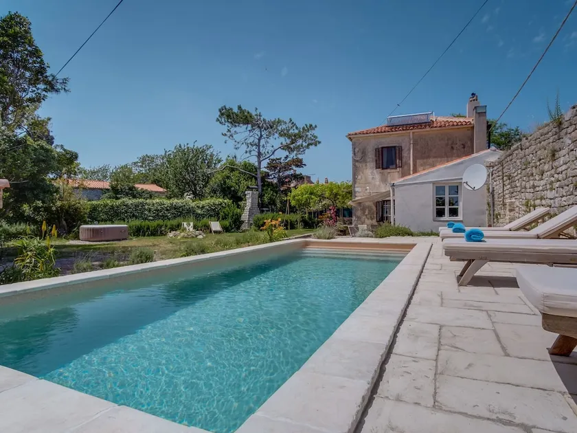 Villa on the Croatian Islands With a Seaview - Image 1