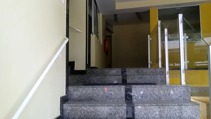 Alfa Hotel - Image 1