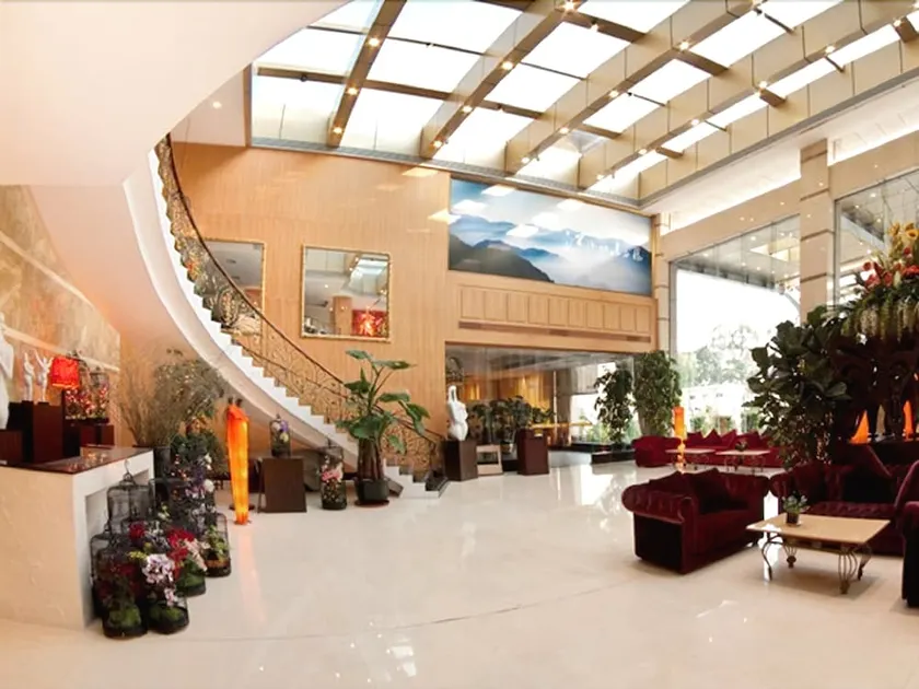 Mount River Resort Hotel Guangzhou - Image 1