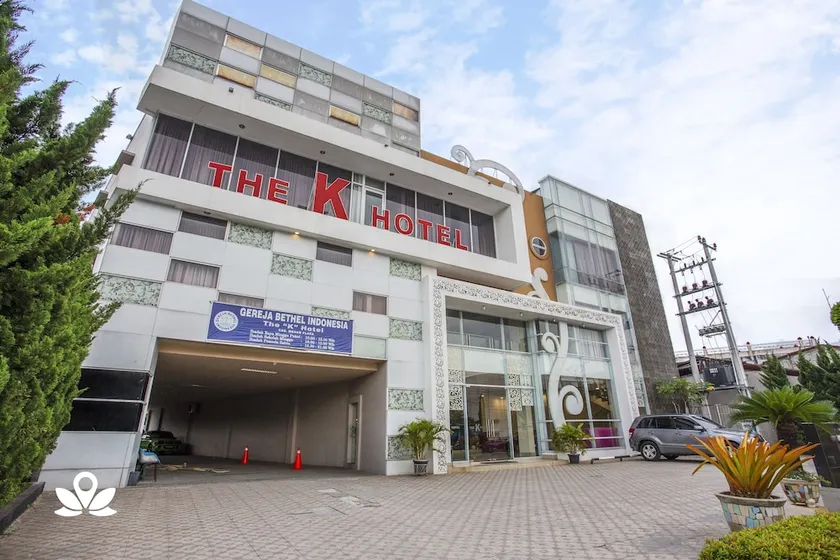 The K Hotel Medan by ZEN Rooms - Image 1