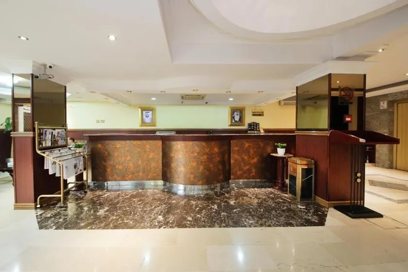 Time Palace Hotel - Image 1