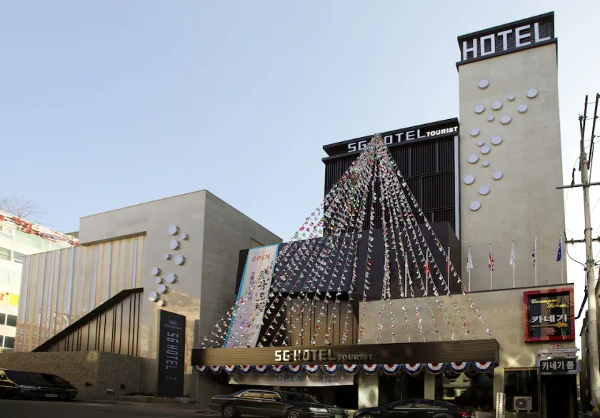 Sg Hotel - Image 1